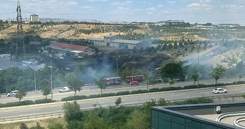 Ankara da AOÇ arazisinde örtü yangını
