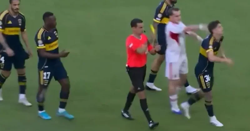 Kerem Aktüroğlu rakibini tek hareketiyle yere indirdi