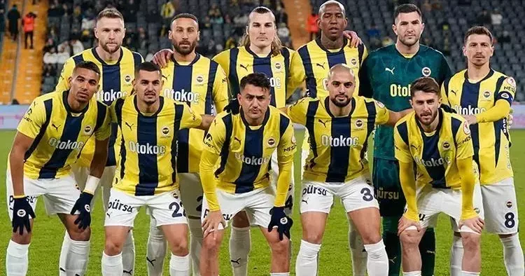 Fenerbahçe de sürpriz ayrılık kapıda! Yıldız oyuncu için resmi teklif geliyor
