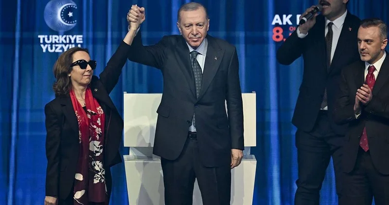 Özbudun koltuğu kaptı! Komisyonun başında artık o var