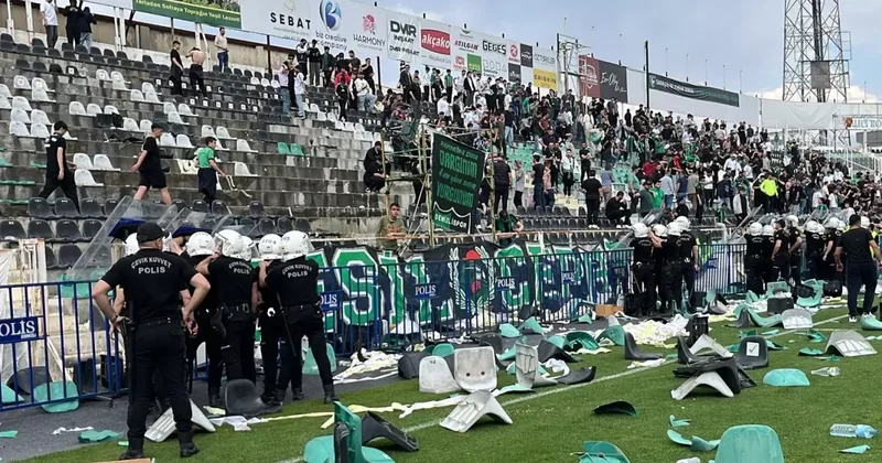 Türk futbolunun çınarı Denizlispor a ikinci kez 12 puan cezası! Kapanmanın eşiğindeler