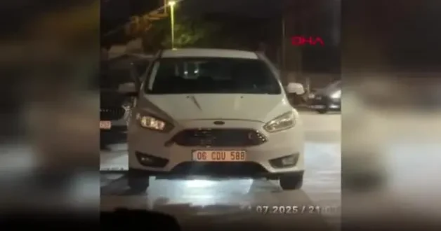 Çocuk sürücü trafikte böyle görüntülendi