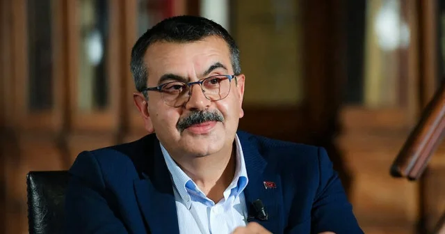 Zorunlu eğitimin son 4 yılına yönelik revizyon: Zorunlu eğitim kısalıyor mu? Liseler 2 yıla mı düşecek? Bakan Tekin den yeni açıklama Son Dakika Haberleri