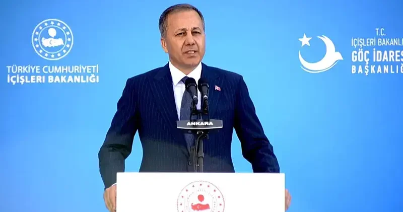 Bakan Yerlikaya: Göçü, son teknolojiden yararlanarak yönetiyoruz