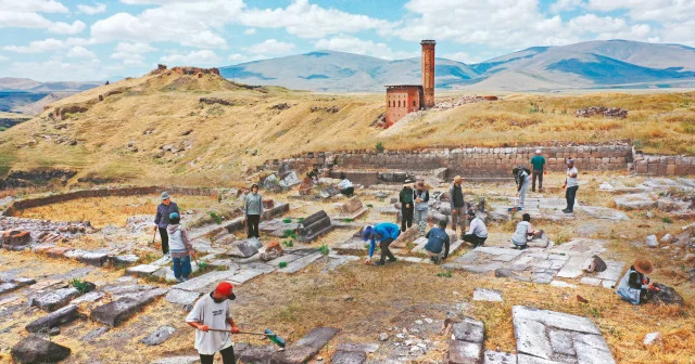 Ani Ören Yeri’nde 6 noktada kazı çalışması Kültür Sanat Haberleri