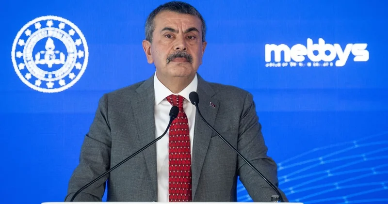 Yusuf Tekin LGS devam ederken soruların paylaşıldığı bir kez daha kabul etti