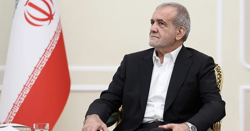 Aracına su katılmış benzin koyulan İran Cumhurbaşkanı Pezeşkiyan, yolda kaldı