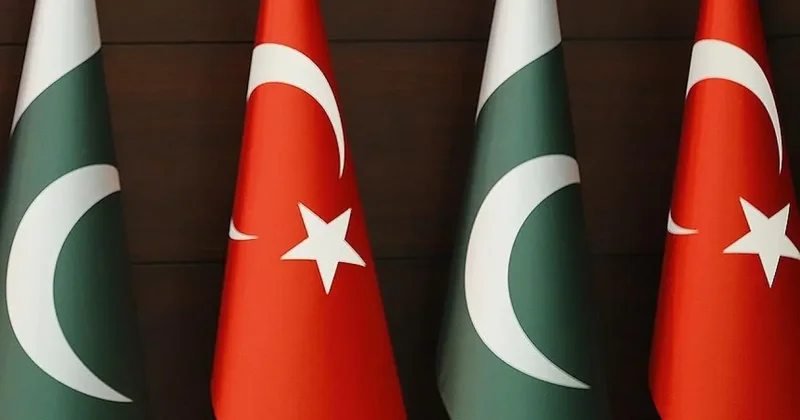 Türkiye den felaketle sarsılan Pakistan a taziye mesajı! Çok sayıda kişi öldü