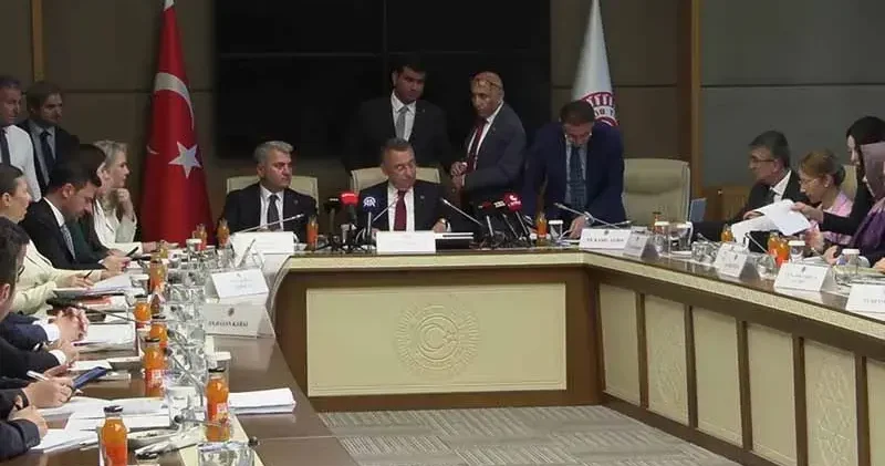 Dışişleri Komisyonu Başkanı Oktay: Suriye deki gelişmeleri yakından takip ediyoruz