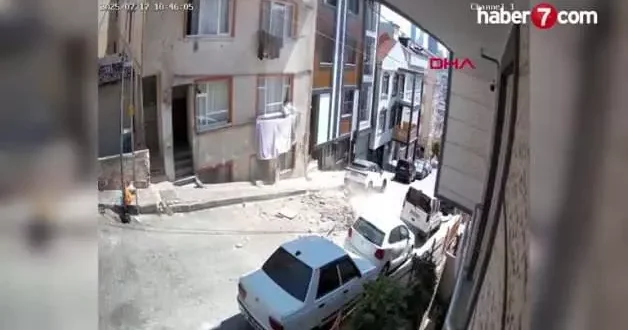 Balkonun çöktüğü anlar kamerada