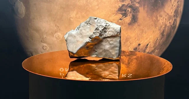Mars tan dünyaya düşen en büyük gök taşı 5,3 milyon dolara satıldı Aktüel Haberleri