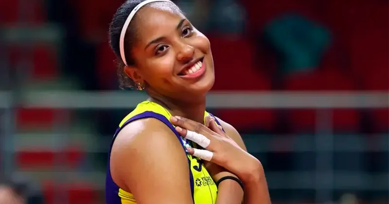 Fenerbahçe ye sakatlık şoku! Brezilyalı oyuncu tam 4 ay yok Voleybol Haberleri Spor