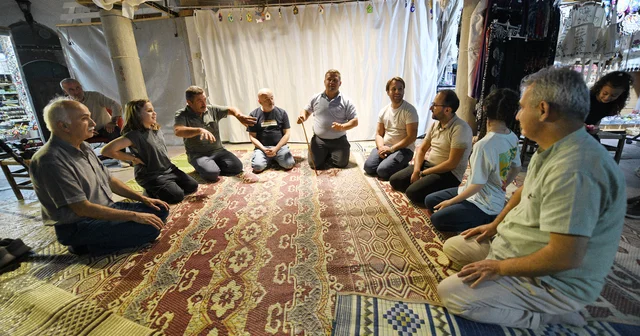 Kastamonu da tarihi çarşıda ilgiyi artırmak için Seyirlik köy oyunu sahneleniyor Kastamonu Haberleri