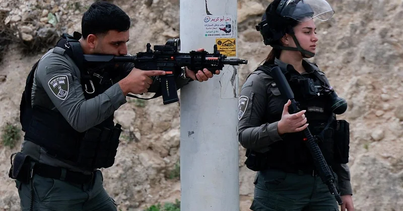 Soykırımcı İsrail ordusunda binlerce asker psikolojik destek için başvuruda bulundu