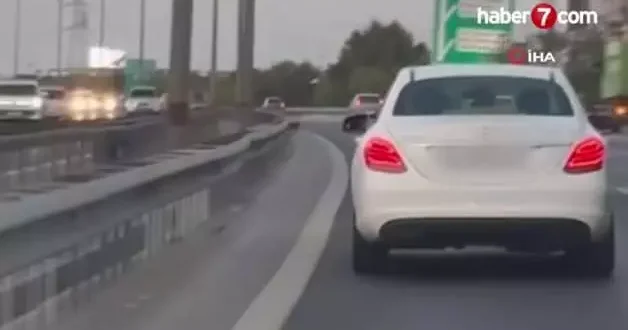 Esenler de araçtan havaya ateş açtılar