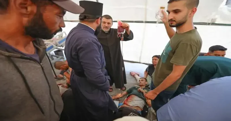 İsrail Kudüs te ibadethaneleri yıkıyor!
