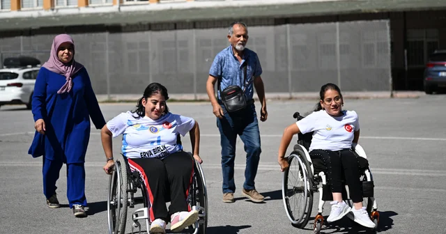 Bedensel engelli arkadaşlar Kadriye ve Vesile, badmintonda yeni başarılara birlikte hazırlanıyor Kayseri Haberleri