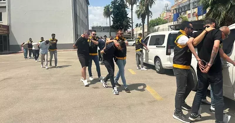 Yüksek kazanç vaadiyle tuzağa düşürüldü, alıkonulduğu evden kaçarak dolandırılmaktan kurtuldu
