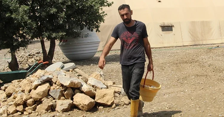 Hobi olarak başladığı işte şimdi siparişlere yetişemiyor: 30 taneyle adım attı; 5 yılda 1.700 e çıkardı