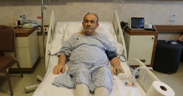 Fazla ilaç kullanımından bağırsağı delinen hasta ölümden döndü İzmir Haberleri