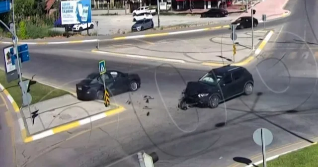 Sakarya da dikkatsiz ve kurallara uymayan sürücülerin KGYS görüntüleri paylaşıldı VİDEO İZLE
