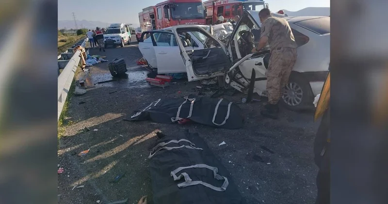 Erzurum da katliam gibi kaza: Ölü ve yaralılar var