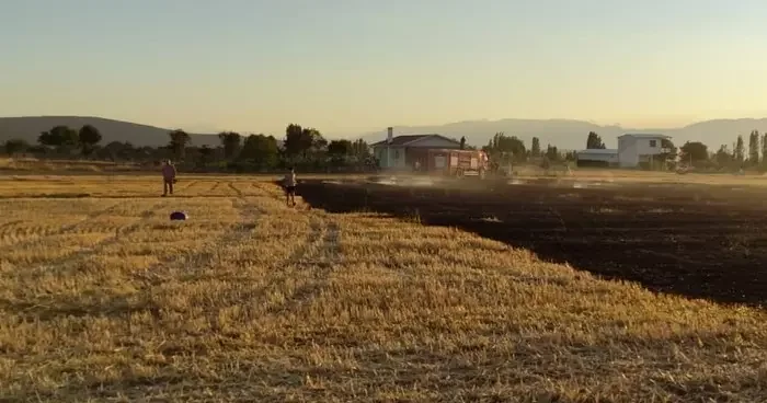 Beyşehir’de korkutan anız yangınları ekiplerin müdahalesiyle söndürüldü