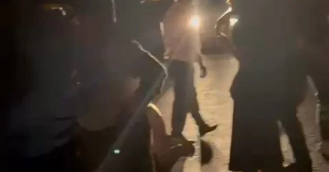 Siirt te düğünden dönenleri taşıyan minibüs devrildi: 6 sı çocuk, 15 yaralı Siirt Haberleri