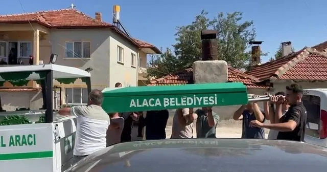 2 nci kattaki balkondan 1 inci katın balkonuna düşüp öldü Çorum Haberleri