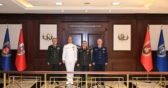 Genelkurmay Başkanı Bayraktaroğlu, kuvvet komutanlarını kabul etti