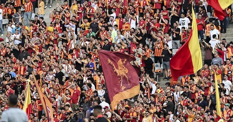 Galatasaray sahada, yatırımcısı borsada kazandı!