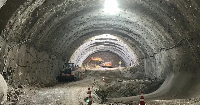 Asrın depremini atlatan Hatay da mega projeler hızla ilerliyor: Tamamlandığında Türkiye nin en geniş ve en uzunu olacak VİDEO İZLE