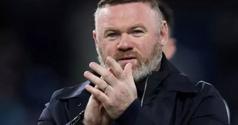 Rooney den Manchester United a tavsiye: Galatasaray dan onu alın