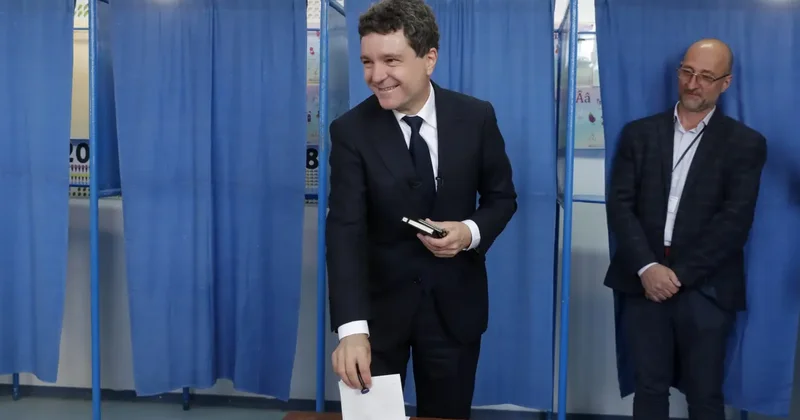 Romanya’da ikinci tur oylaması... Halk, seçim için yeniden sandıkta!