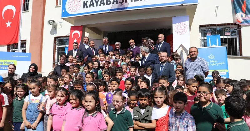 Halalbooking den deprem bölgesi Kahramanmaraş a okul hediyesi
