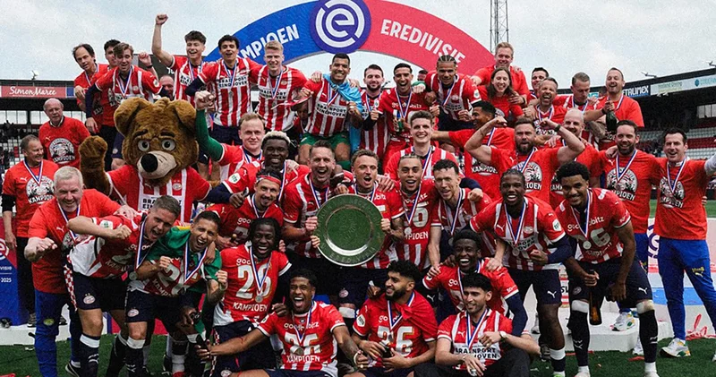 PSV, Hollanda Eredivisie de üst üste 2. kez şampiyon oldu