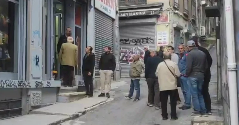Karaköy ün 40 yıllık esnafı Ahmet Şenol Altuntaş ölü bulundu: Eşinden helallik istemiş