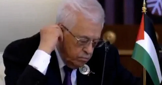 Arap Zirvesi’nde tepki çeken anlar: Filistin Devlet Başkanı Mahmud Abbas Gazze konuşulurken uyuyakaldı VİDEO İZLE