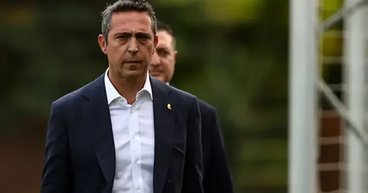 İmza toplayan derneğe Ali Koç tan sürpriz ziyaret!