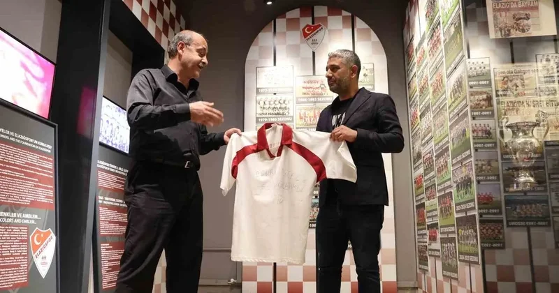 Elazığspor un ilk kez Süper Lige çıktığı formayı, 23 yıl sonra müzeye bağışladı