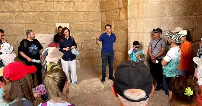 Hafta içi kaymakam, hafta sonu turizm rehberi