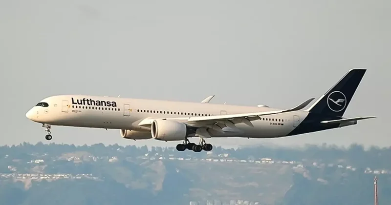 Pilot tuvalete gitti, yardımcısı kokpitte bayıldı! 200 yolcu pilotsuz uçtu