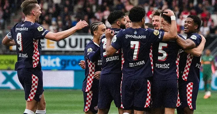 Hollanda da şampiyon PSV Eindhoven!