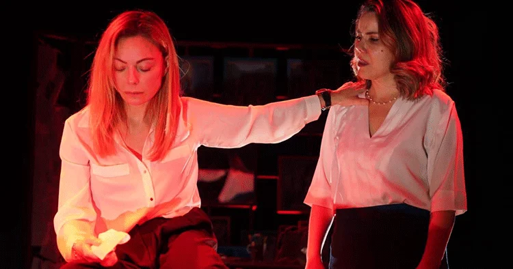 Tiyatroda ödül sezonu başladı