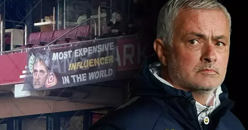 Rams Park ta Galatasaray taraftarından olay yaratan Mourinho pankartı Fanatik Gazetesi Galatasaray (GS) Haberleri Spor