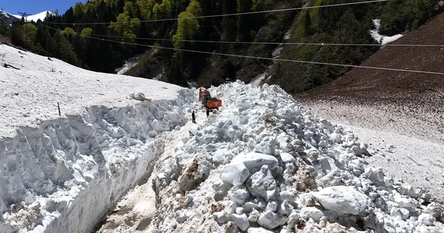 Rize de yayla yollarında karla mücadele sürüyor Rize Haberleri