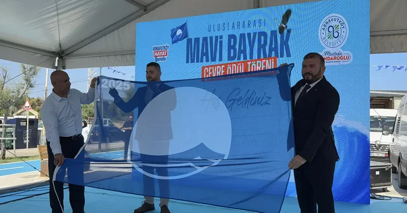 Karaburun sahili mavi bayrağına buluştu