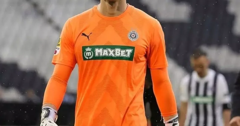 Kocaelispor 32 yaşındaki kaleci için Partizan la anlaştı