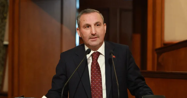 Tombaş: CHP li İBB yönetimi metro reklamı pankartı yaptığı kadar metro hattı yapmadı İstanbul Haberleri
