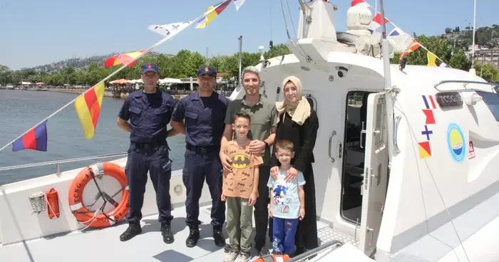 Kocaeli de TCSG 15 Sahil Güvenlik botu ziyarete açıldı